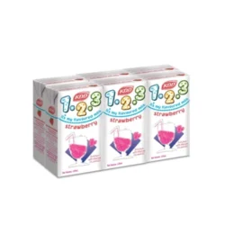 حليب الفراولة كي دي دي 6 × 125 مل