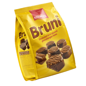 كب كيك «بروني» مغطى بحشوة بنكهة الشوكولاتة