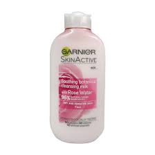 غسول وجه GARNIER بالحليب وماء الورد 200ml