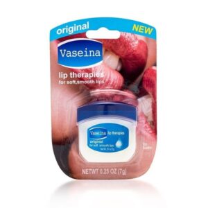 فازلين مرطب ومعالج الشفاه